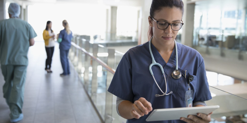 Nurse with tablet